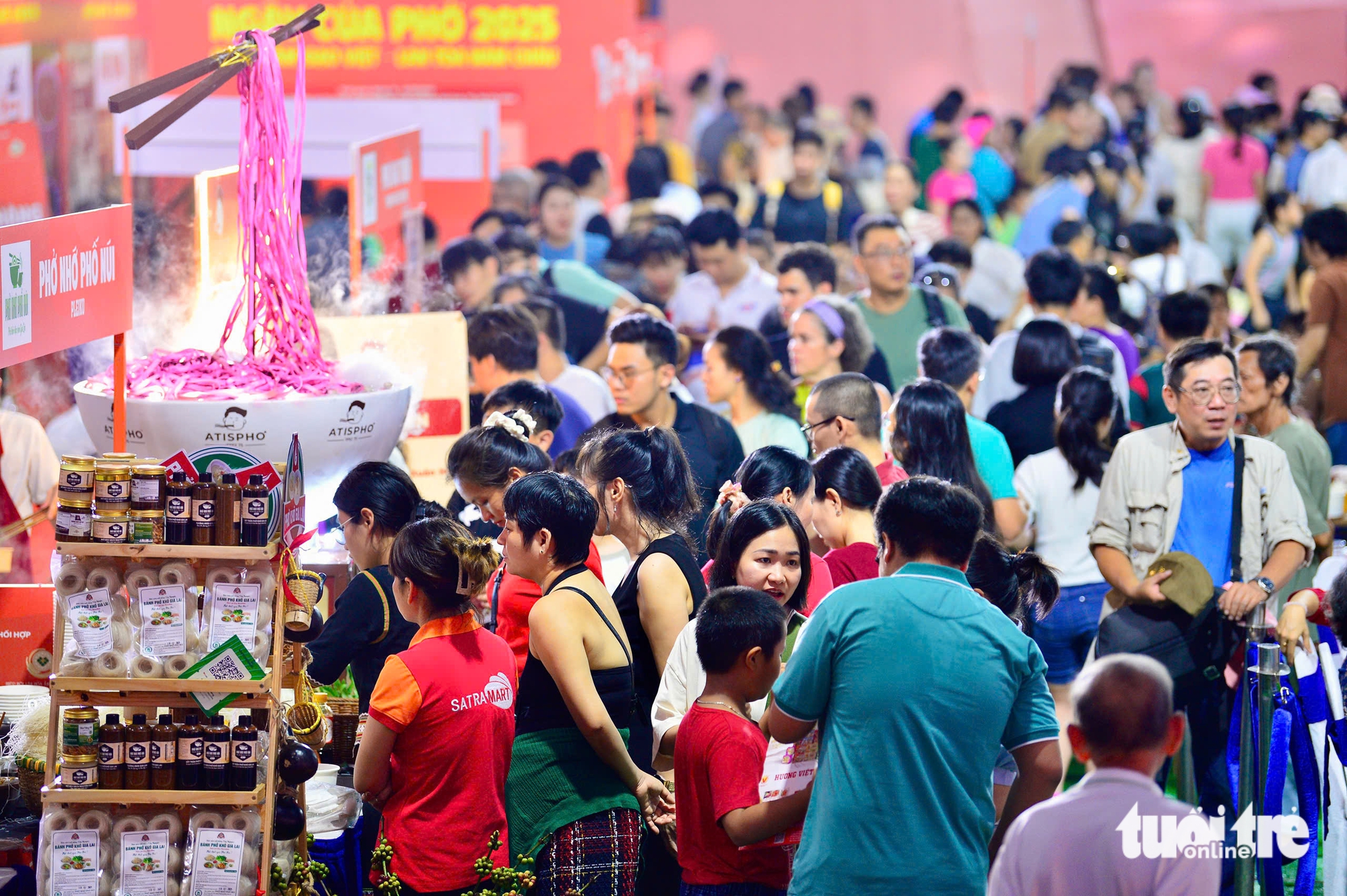 - Ảnh 1. phở - Ảnh 1.