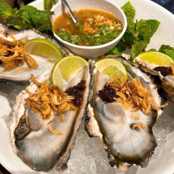 Hàu chứa hàm lượng kẽm cao tốt cho sinh lý nam. Ảnh: Đình Diệu