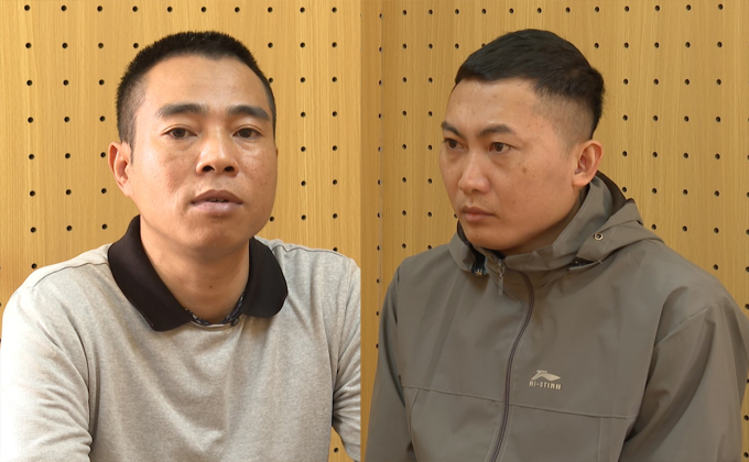 Nghi can Duyên và Diệm (từ phải qua) tại cơ quan điều tra. Ảnh: Đức Quang