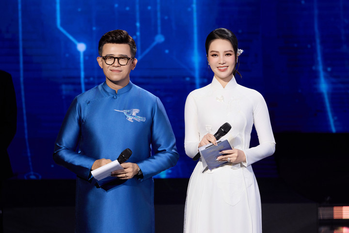 Á hậu Thụy Vân chia sẻ bí quyết giữ kín hình ảnh con và trở lại công việc - Ảnh 1.