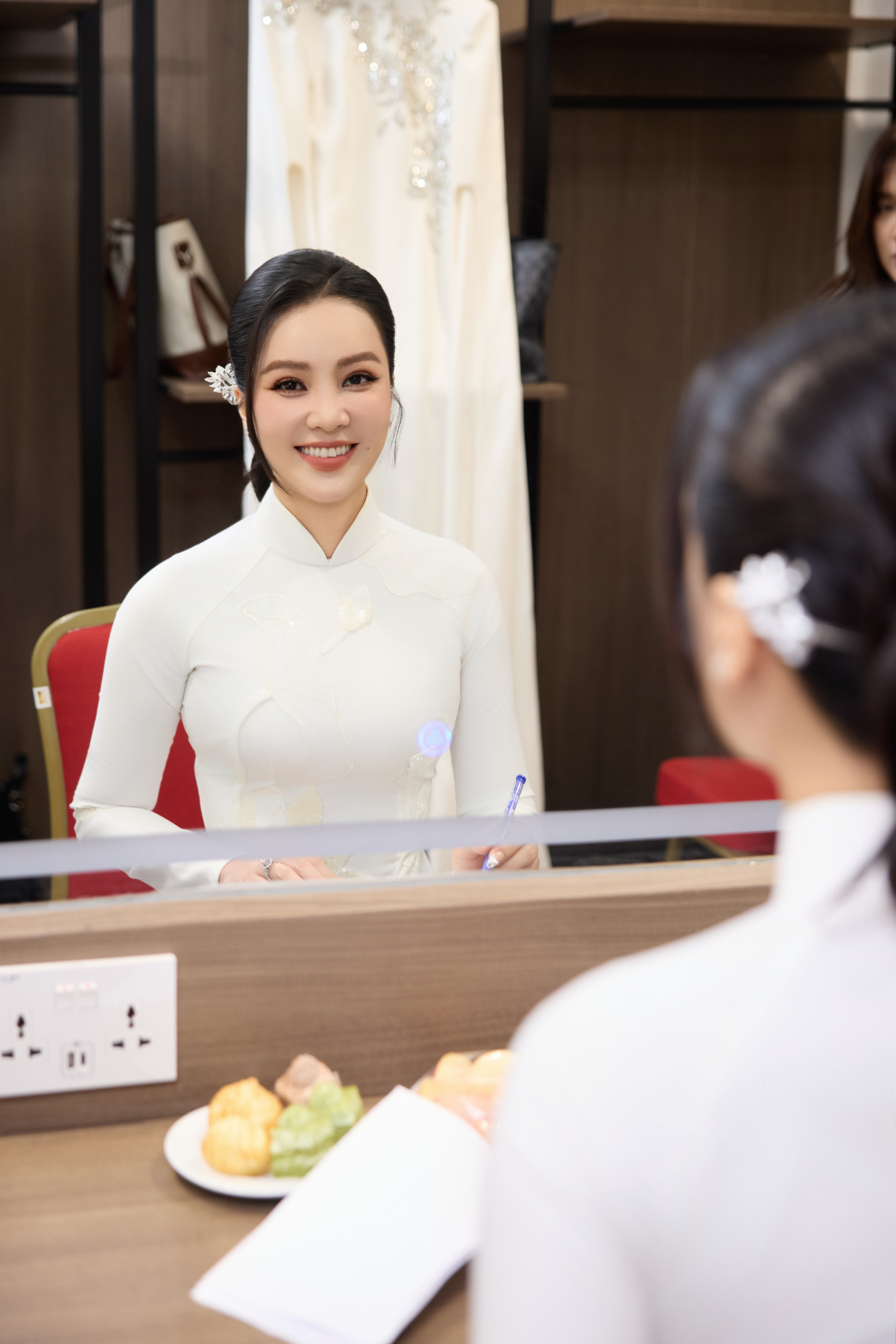 A hau Thuy Van tiet lo ly do giau kin