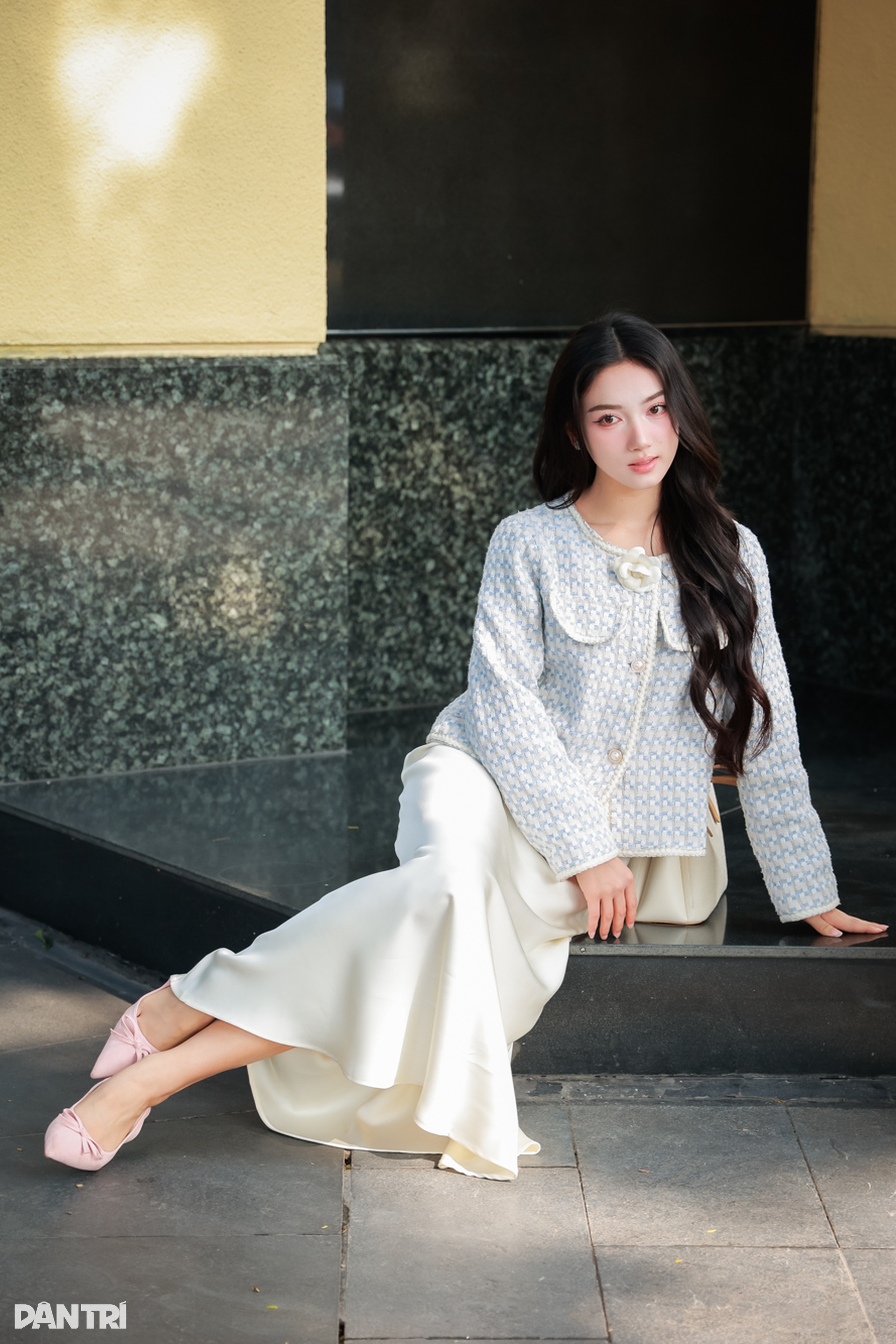 Á khôi Hà Nội diện thiết kế vải dạ xinh như búp bê - 1 Á khôi Hà Nội diện thiết kế vải dạ xinh như búp bê - 1