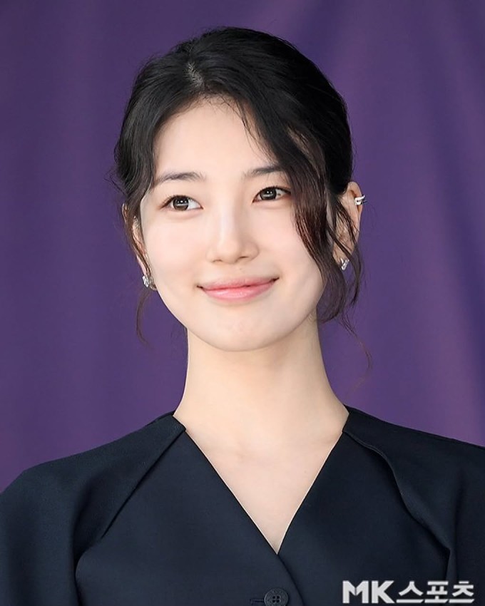 Trên cộng đồng trực tuyến Pann Nate, chủ đề Nhan sắc của Suzy thu hút hơn 164 nghìn lượt xem. Khán giả đồng tình với quan điểm cho rằng 'Suzy có khuôn mặt đẹp nhất trong các thần tượng nữ'. Ảnh: MK