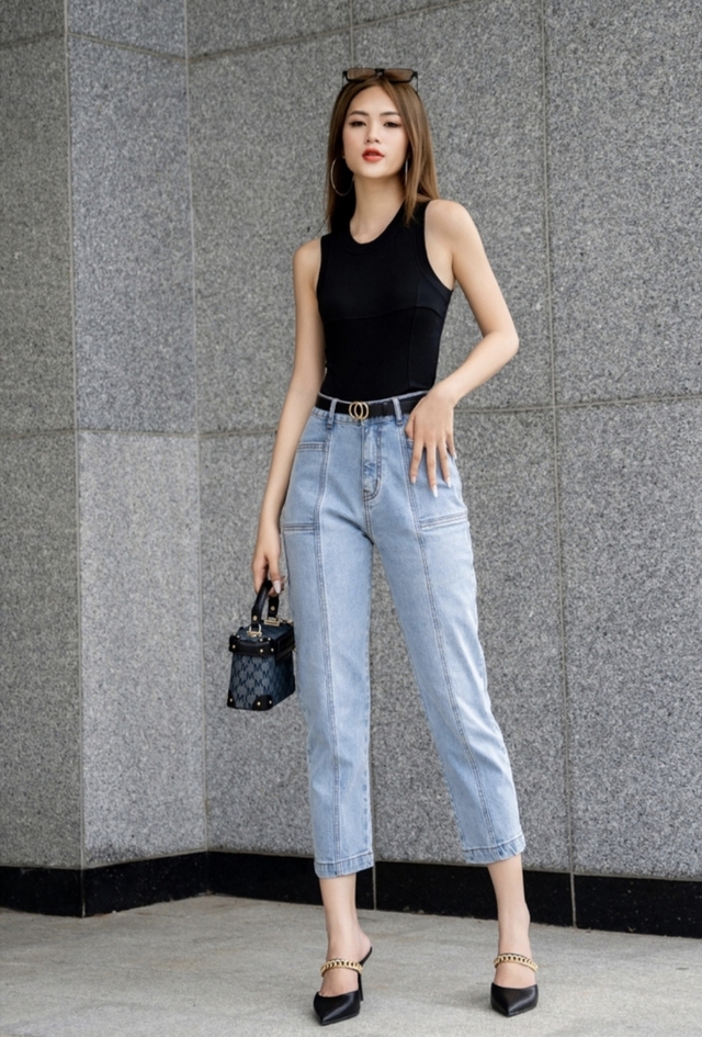 Áo sát nách, bí quyết mặc đẹp vừa thoải mái vừa thời thượng- Ảnh 1.