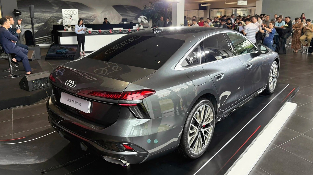 Audi A6 thế hệ mới giá từ 2,799 tỉ đồng tại Việt Nam 2 Audi A6 2026 có giá từ 2,799 tỉ đồng tại Việt Nam - Ảnh 2.