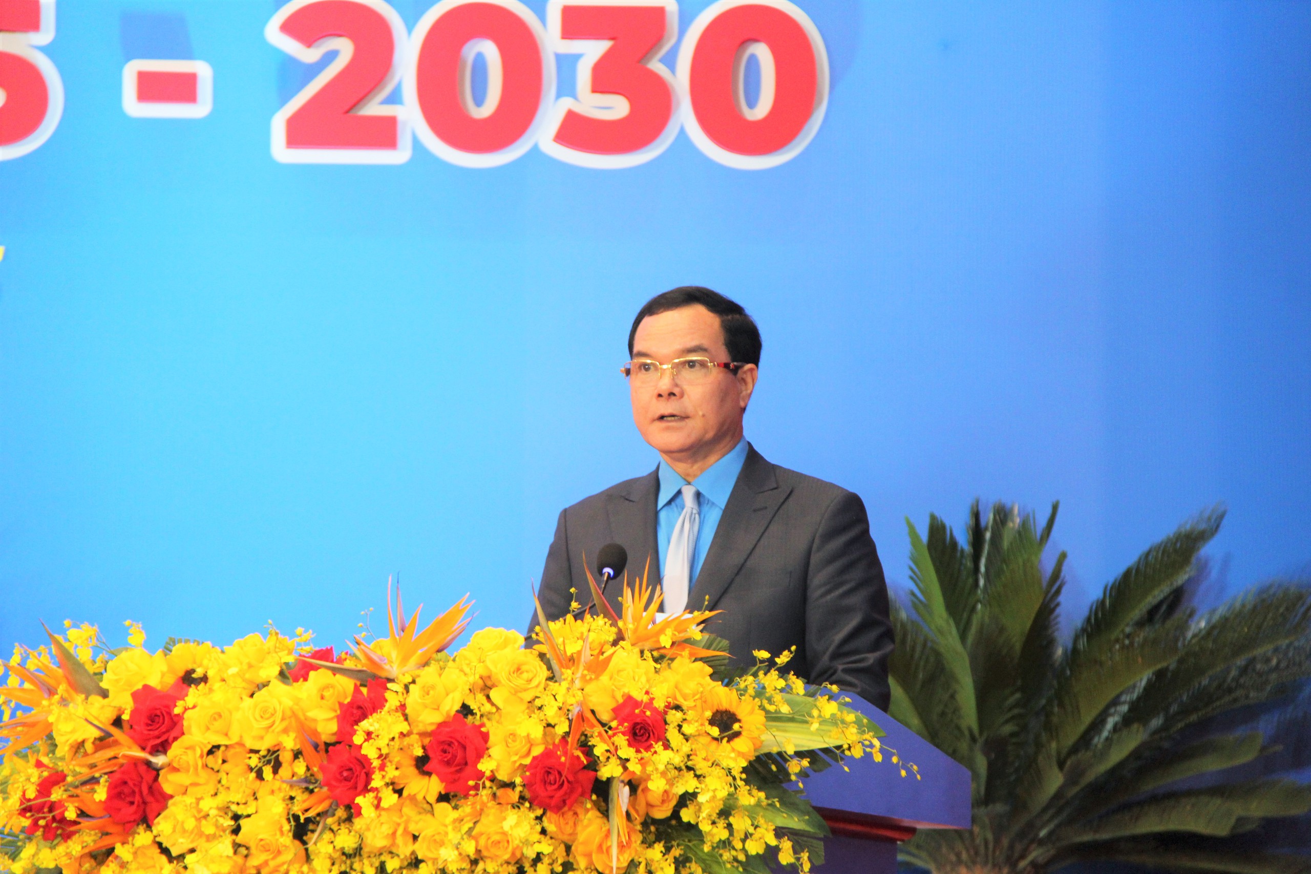 Bà Phan Thị Thúy Linh giữ chức Chủ tịch LĐLĐ TP Đà Nẵng 1 Bà Phan Thị Thúy Linh giữ chức Chủ tịch Liên đoàn Lao động thành phố Đà Nẵng - Ảnh 1.