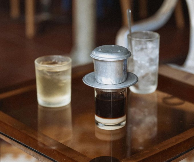 Cà phê sữa đá pha phin. Ảnh minh họa: Canva.