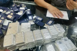 Vì sao nói giá bạc đang ở vùng hấp dẫn?