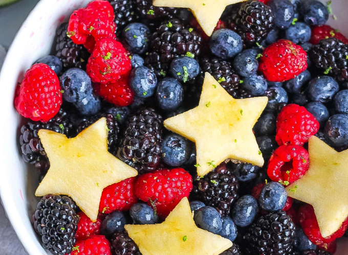 Bác sĩ gợi ý 6 loại quả hỗ trợ thận lọc máu, ngừa sỏi