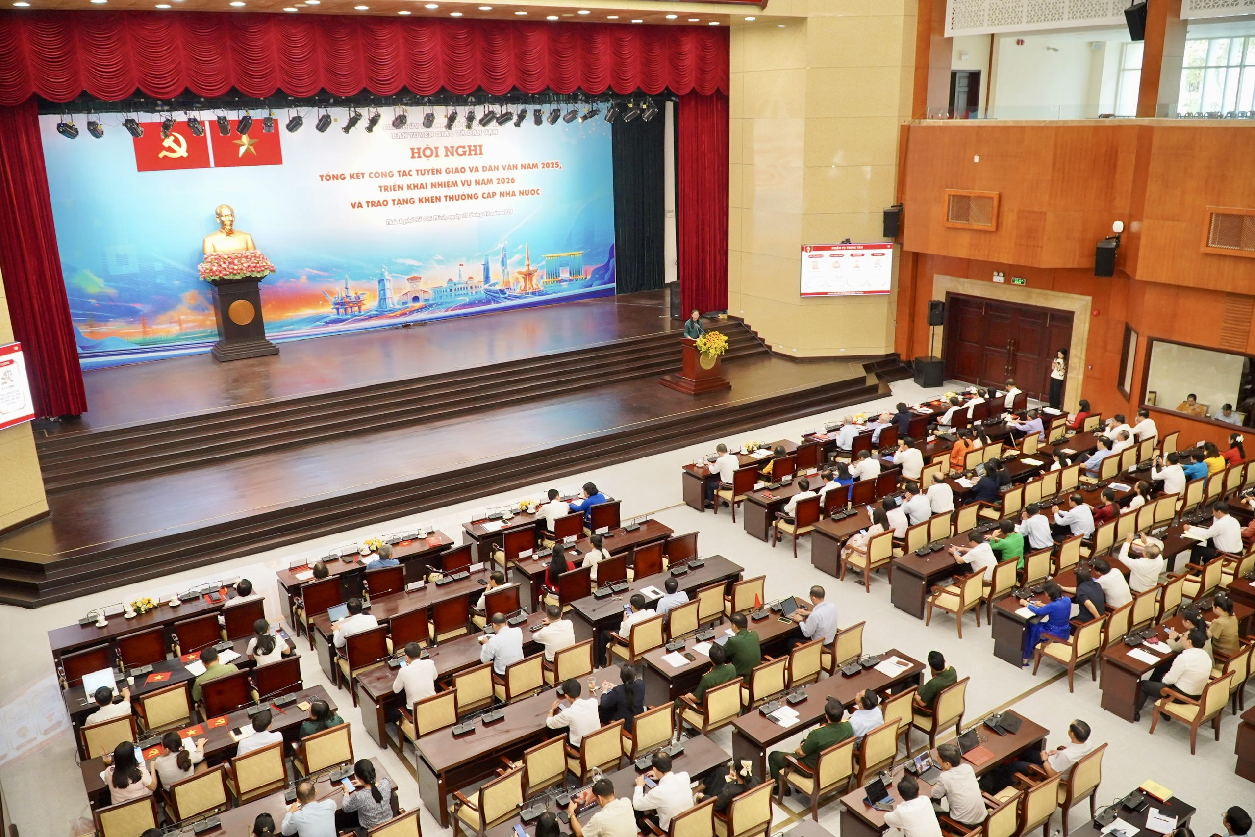 Ban Tuyên giáo và Dân vận Thành ủy TP.HCM phải đi trước mở đường - Ảnh 1.