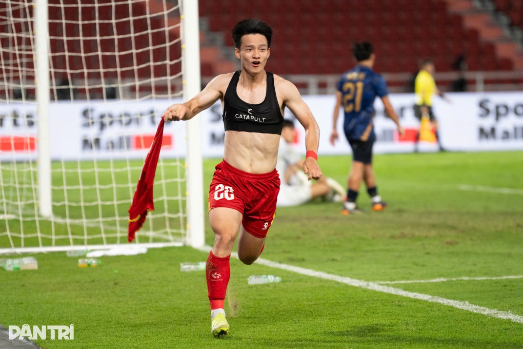 Phản ứng của CĐV Đông Nam Á khi U22 Việt Nam giành HCV SEA Games 33 - 1