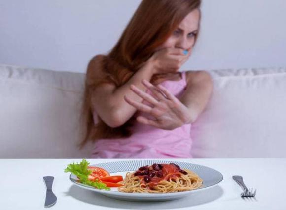 5-thoi-quen-xau-gay-lao-hoa-o-phu-nu-ngoisaovn-w640-h472 3 lão hoá