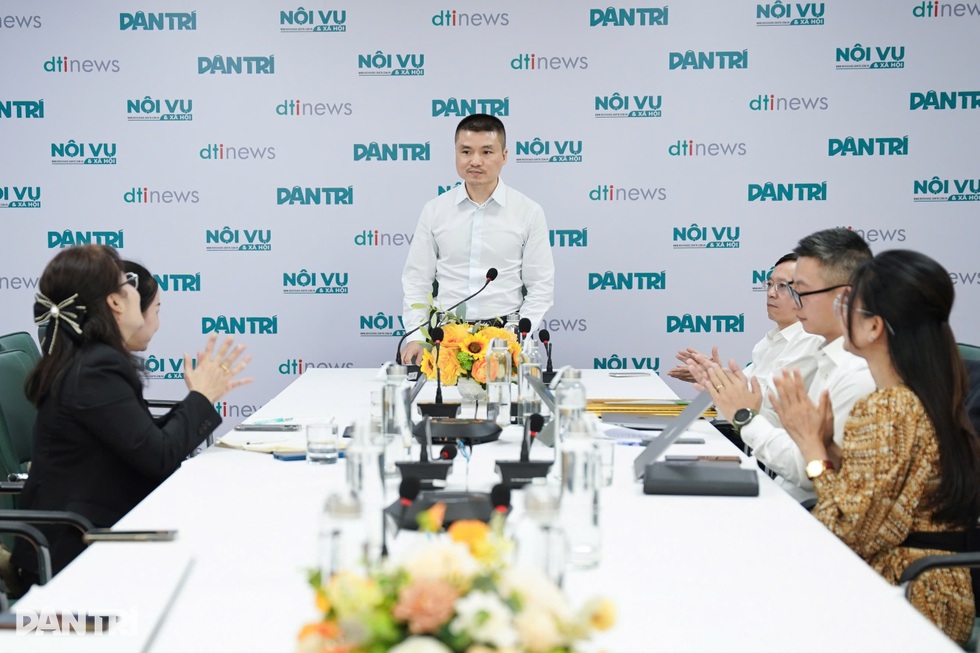 Báo Dân trí hoàn thành việc đào tạo 2 cán bộ Lào - 1