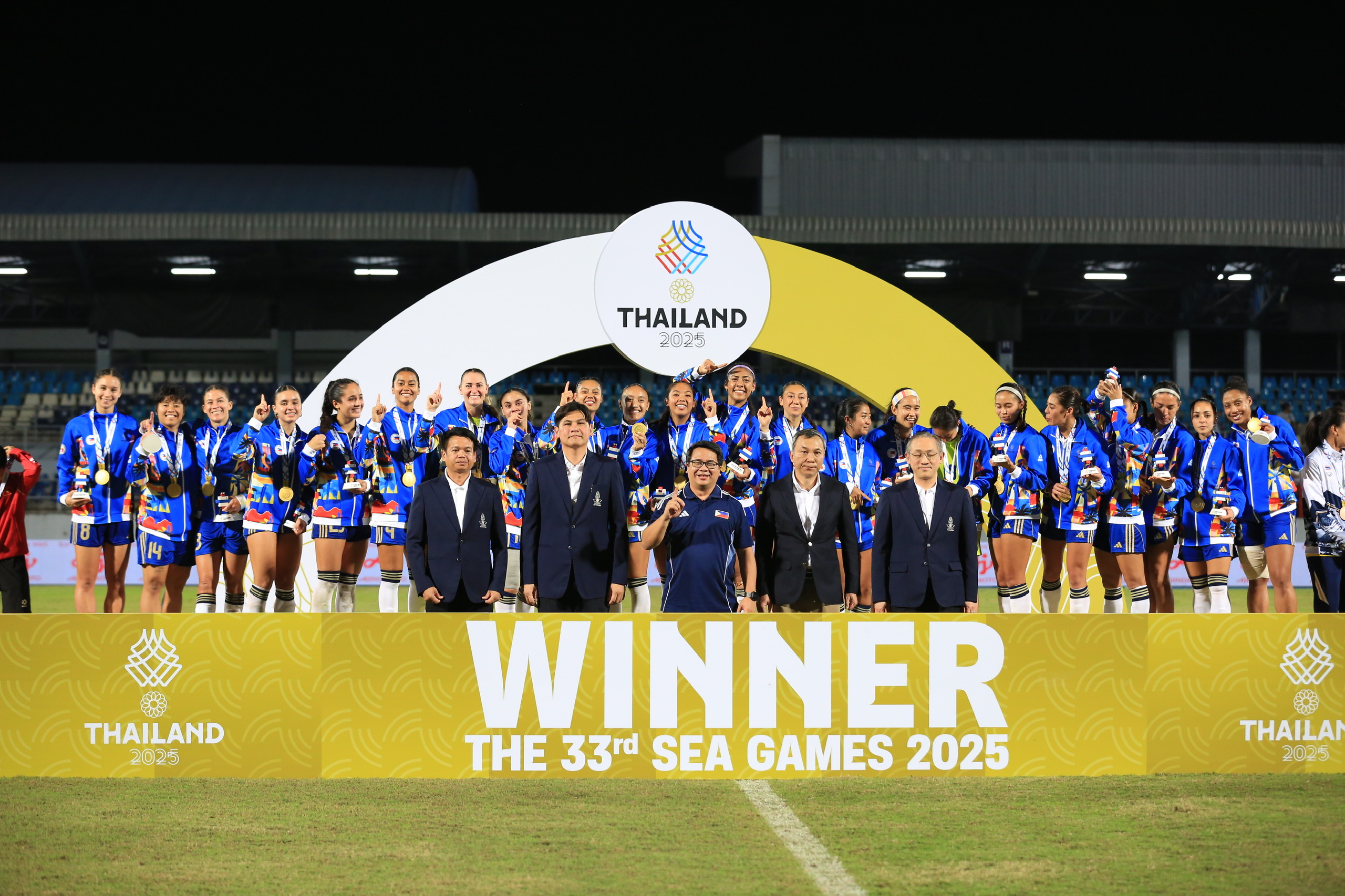 Báo Philippines ‘vỡ òa’ vì HCV lịch sử, tôn trọng tuyệt đối đội tuyển nữ Việt Nam- Ảnh 1. Báo Philippines ‘vỡ òa’ vì HCV lịch sử, tôn trọng tuyệt đối đội tuyển nữ Việt Nam- Ảnh 1.