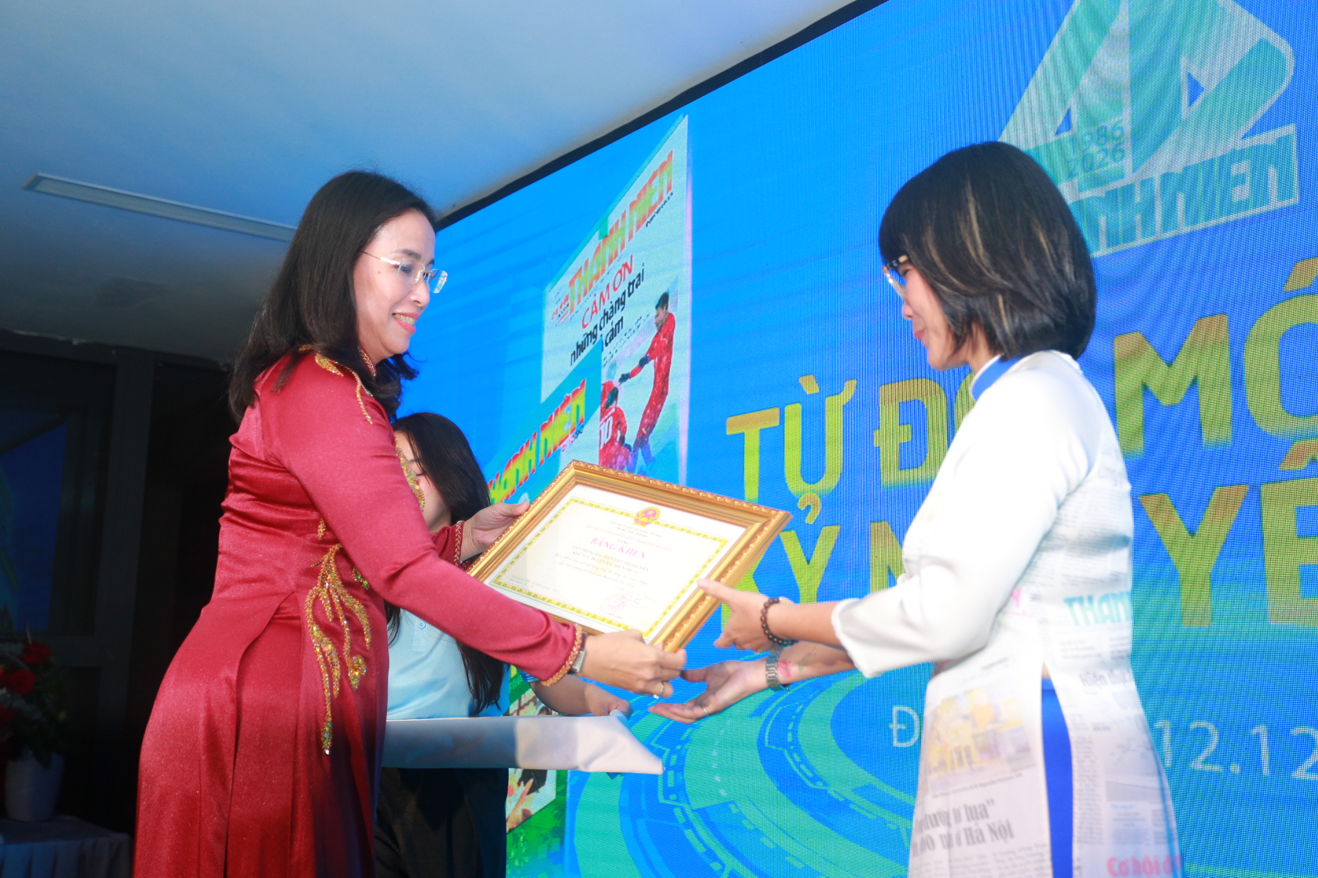 Báo Thanh Niên trong hành trình lan tỏa tinh thần 'Hào hiệp-Tử tế-Nhân văn-Tin cậy'- Ảnh 2. Báo Thanh Niên trong hành trình lan tỏa tinh thần 'Hào hiệp-Tử tế-Nhân văn-Tin cậy'- Ảnh 2.