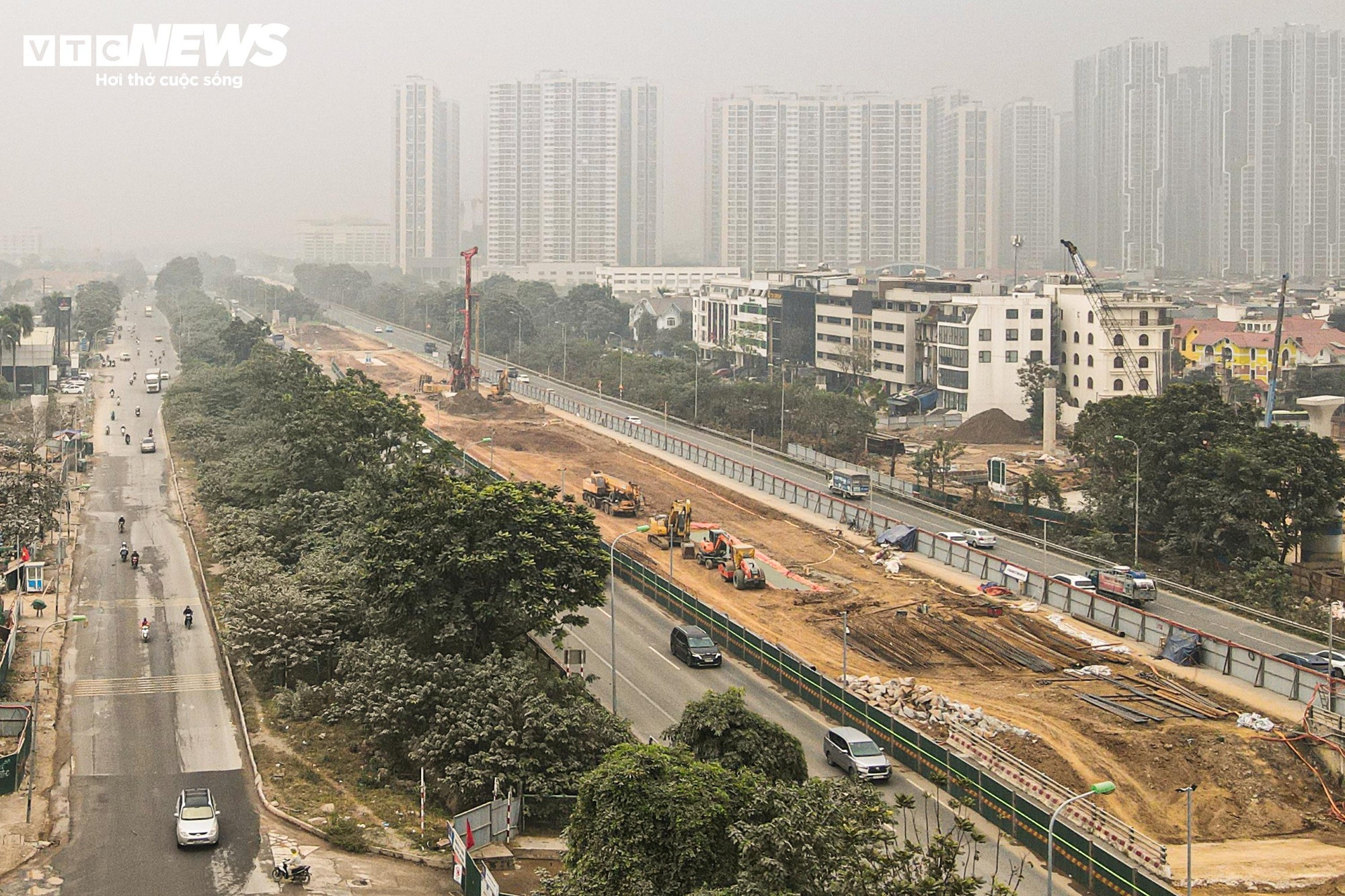 Bao bui bao phu duong cua ngo Ha Noi cay