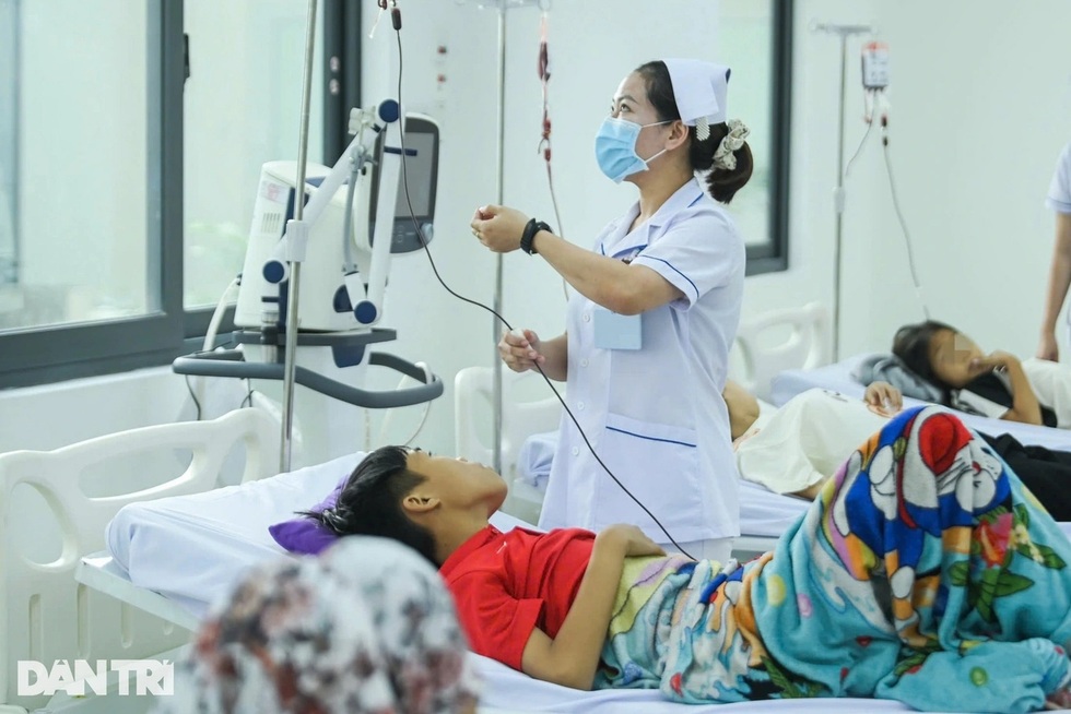 Bảo hiểm y tế và miễn viện phí - 1