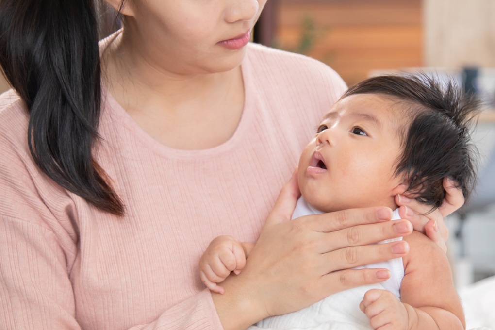 Bảo vệ trẻ khỏi virus hợp bào hô hấp RSV trong thời điểm giao mùa - 1