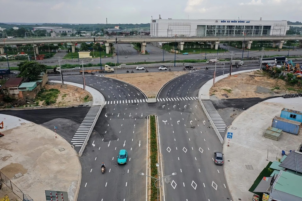 Bất động sản kề cận làng đại học được nhà đầu tư quan tâm - 1