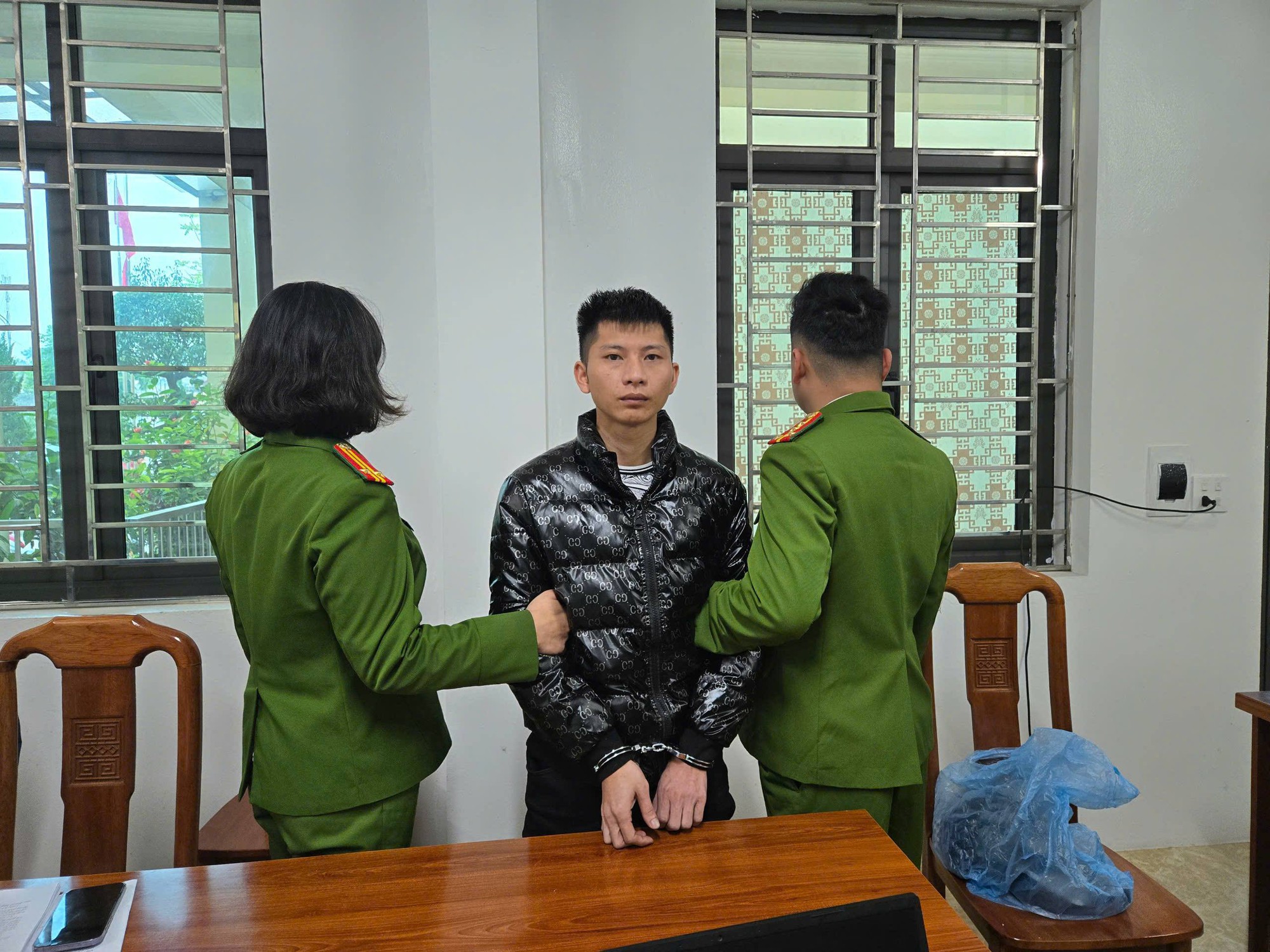 Bất ngờ gia cảnh của Tiktoker Long Tổng vừa bị bắt- Ảnh 1. Bất ngờ gia cảnh của Tiktoker Long Tổng vừa bị bắt- Ảnh 1.