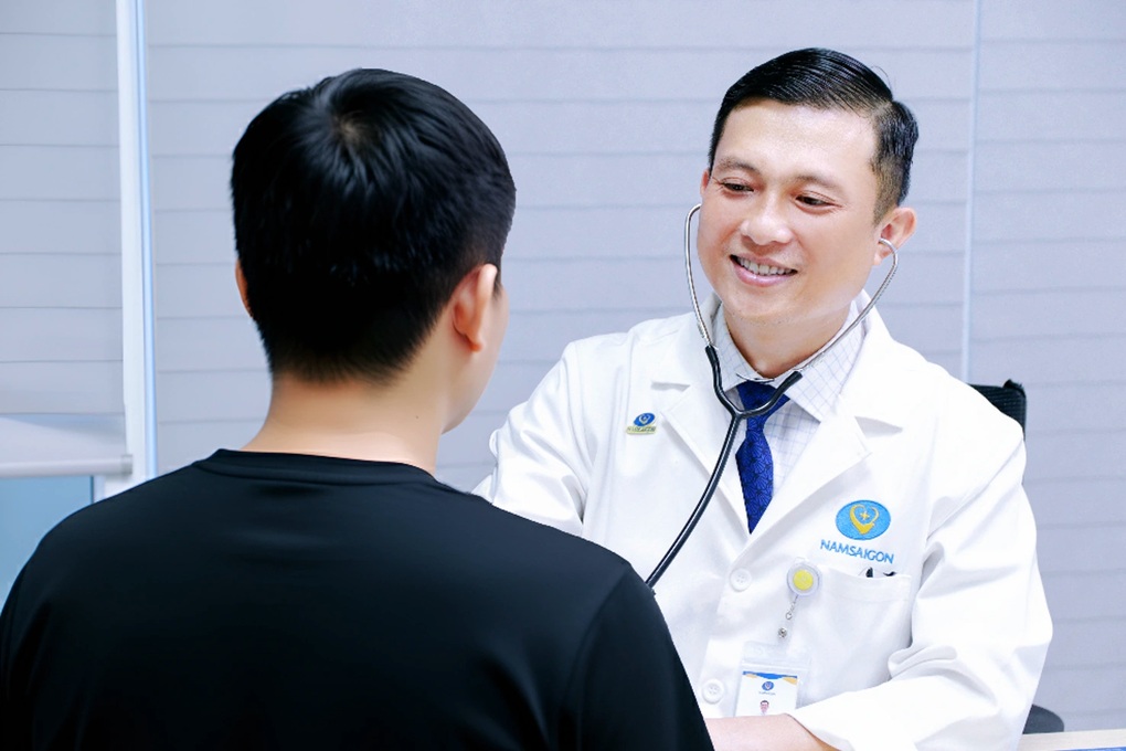 Bầu trời TPHCM mù mịt: Nguy cơ mắc bệnh đường hô hấp, tim mạch - 3