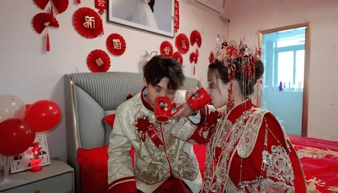 Đám cưới của cặp đôi ở Tùy Châu, tỉnh Hồ Bắc, ngày 9/5/2024. Ảnh: Huanqiu