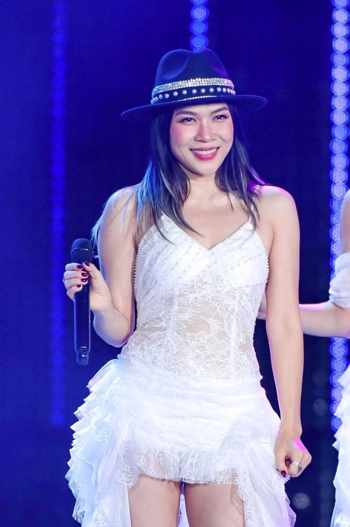 Bí quyết giúp Mỹ Tâm đánh bay mỡ thừa, tuổi 44 khoe vóc dáng đẹp mãn nhãn