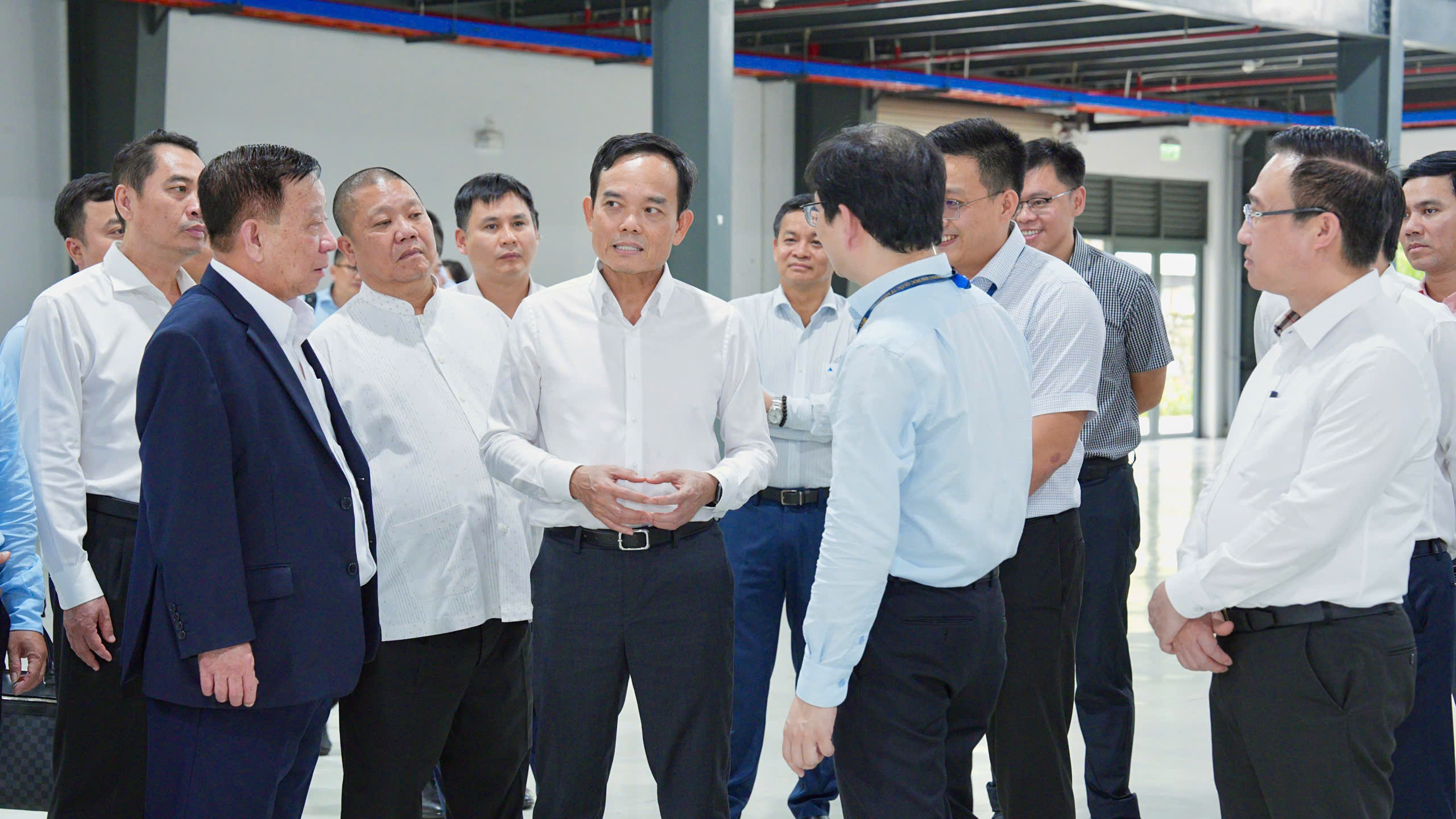 Bí thư TP.HCM Trần Lưu Quang khảo sát ý tưởng lập “Thành phố khoa học công nghệ” Bình Dương - Ảnh 1. Bí thư Thành ủy TP.HCM khảo sát, giao nhiệm vụ hiện thực hóa đề án 'thành phố khoa học công nghệ' - Ảnh 1.