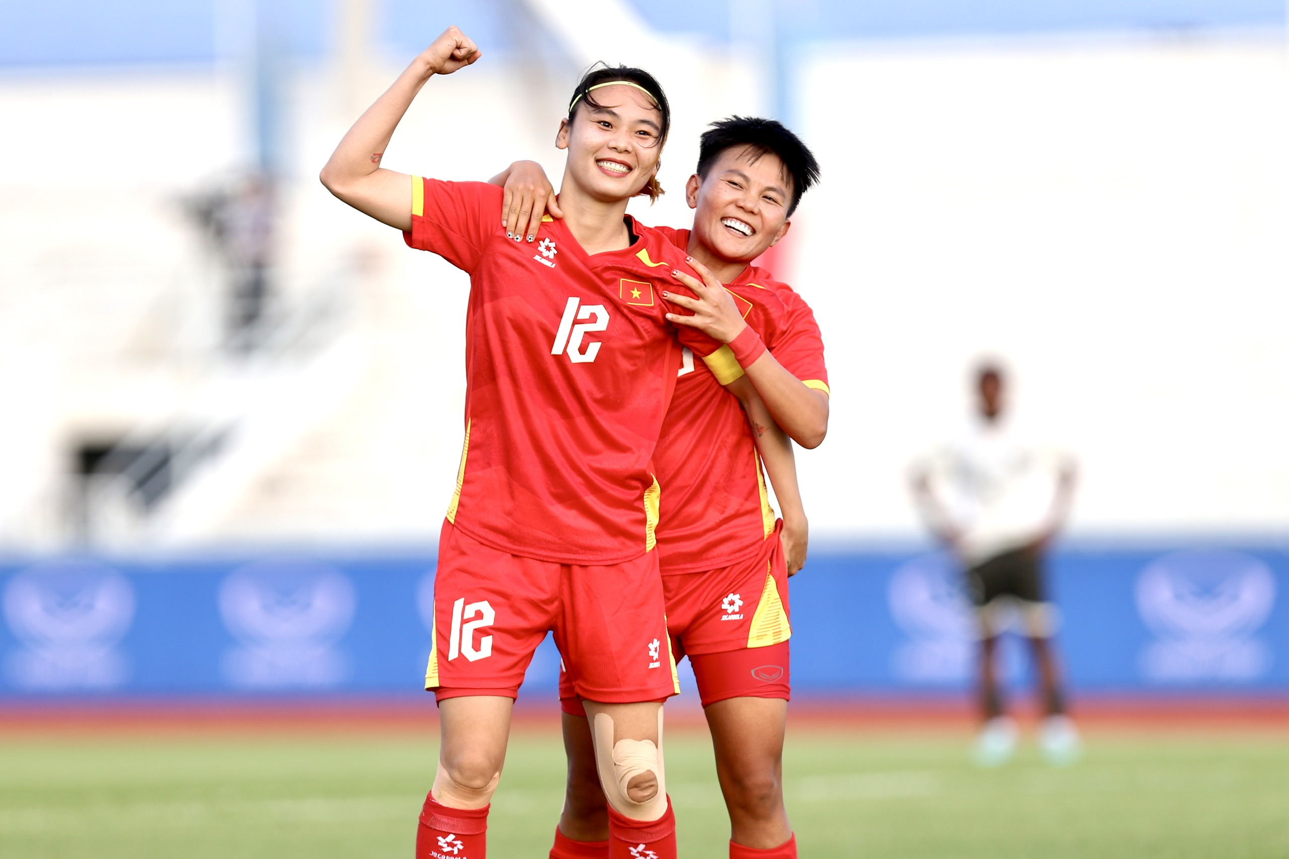 Bích Thùy và Hải Yến bất ngờ thành ‘đối thủ’ trong cuộc đua ghi nhiều bàn thắng nhất SEA Games?- Ảnh 1. Bích Thùy và Hải Yến bất ngờ thành ‘đối thủ’ trong cuộc đua ghi nhiều bàn thắng nhất SEA Games?- Ảnh 1.