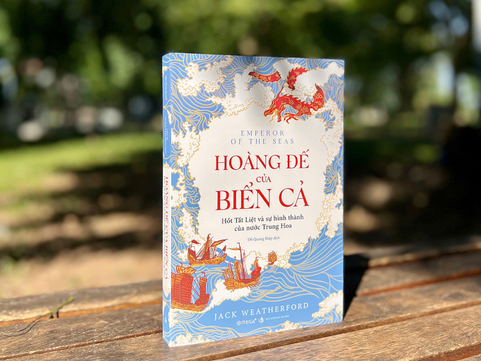 Bản Việt do dịch giả Đỗ Quang Hiệp chuyển ngữ, nhà xuất bản Tri Thức kết hợp công ty Omega+ phát hành tháng 12. Ảnh: Omega+