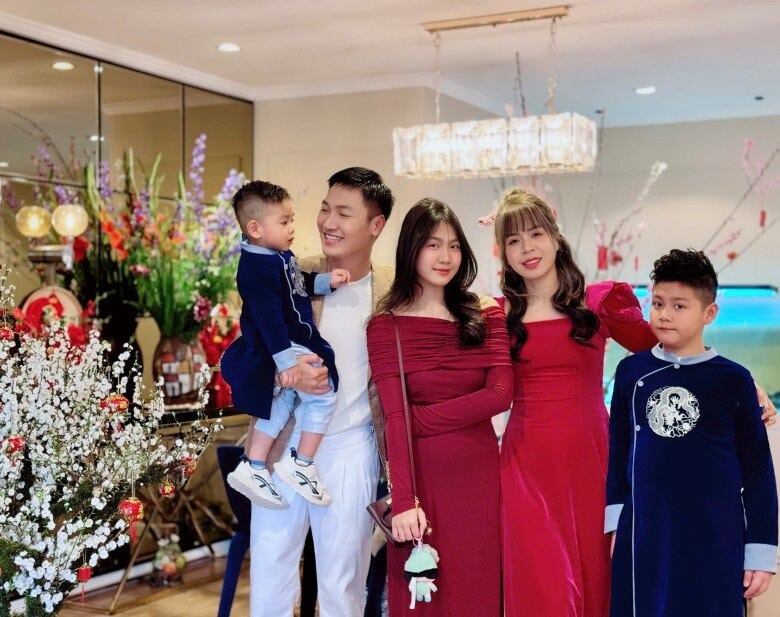 Biệt thự mới đẹp như tranh vẽ của 