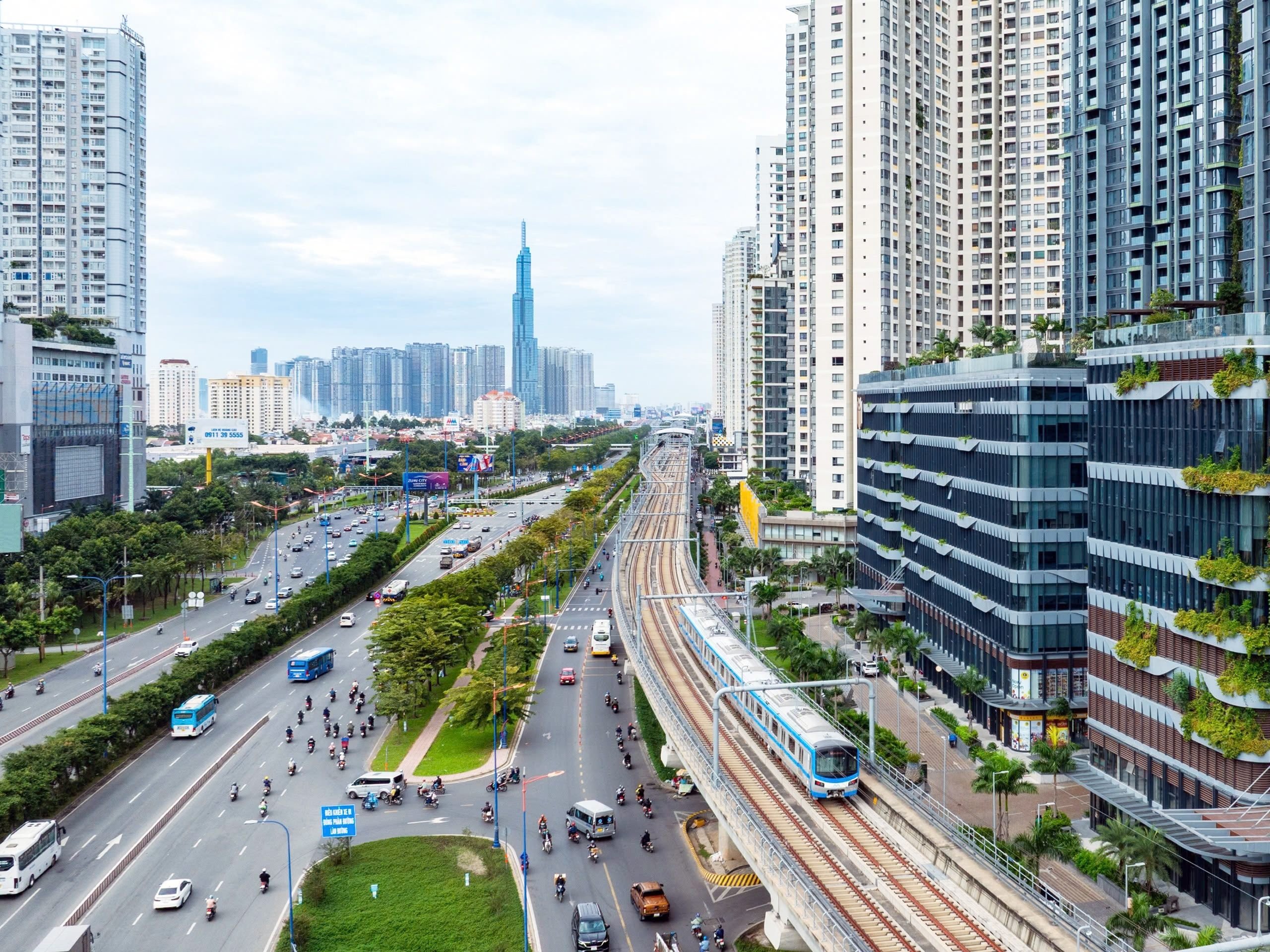 Bộ Chính trị: Tập trung phát triển Hà Nội, TP.HCM trở thành đô thị văn minh toàn cầu 1 Bộ Chính trị - Ảnh 1.