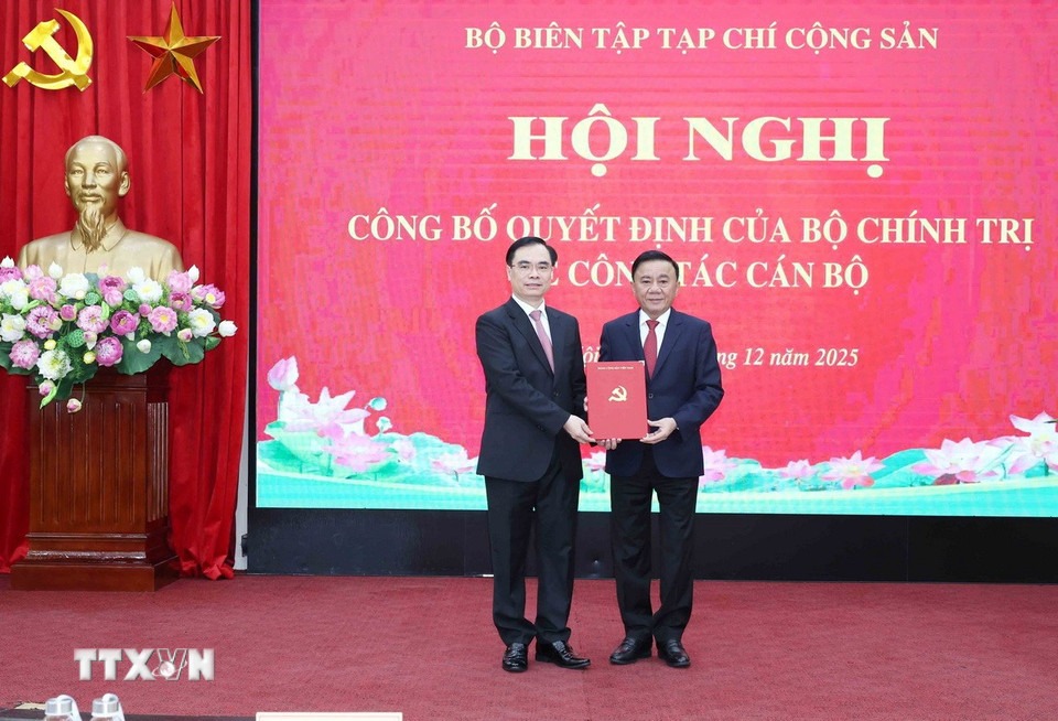 Bộ Chính trị bổ nhiệm ông Dương Trung Ý làm Tổng Biên tập Tạp chí Cộng sản - Ảnh 1.