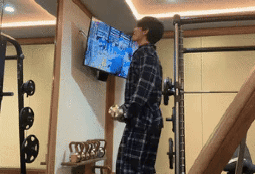 Bộ đồ ngủ khiến Jennie (BLACKPINK) dính tin yêu mãnh liệt nam thần đẹp trai nhất thế giới- Ảnh 2. Bộ đồ ngủ khiến Jennie (BLACKPINK) dính tin yêu mãnh liệt nam thần đẹp trai nhất thế giới- Ảnh 2.