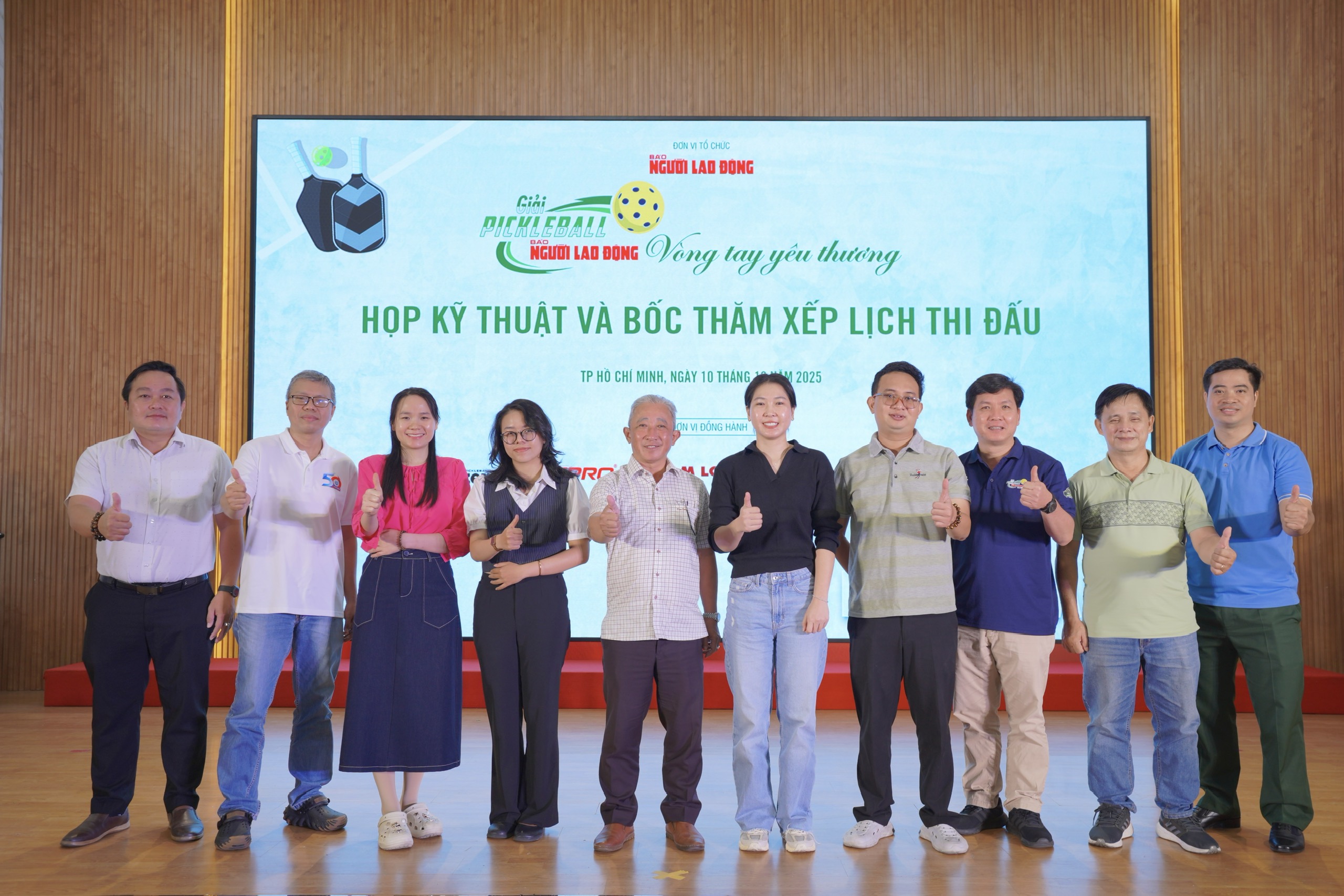Bốc thăm chia bảng Giải Pickleball "Vòng tay yêu thương" 2025 Báo Người Lao Động 3 Bốc thăm chia bảng Giải Pickleball