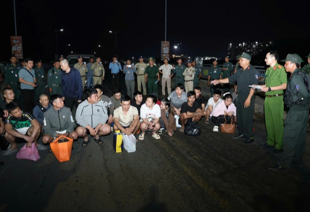 Bóc trần thủ đoạn lừa đảo tinh vi khiến gần 3.000 người 'sập bẫy' - Ảnh 1.