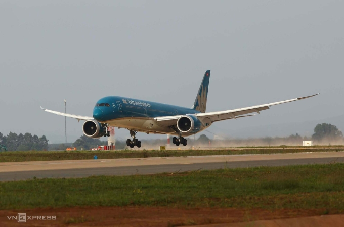 Boeing 787 Dreamliner đáp xuống sân bay Long Thành chiều 15/12. Ảnh: Quỳnh Trần