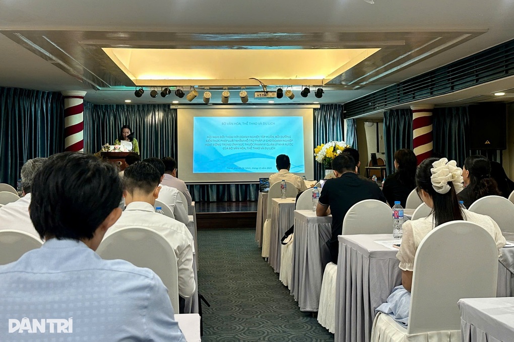 Bồi dưỡng kiến thức pháp luật cho doanh nghiệp văn hóa, thể thao và du lịch - 1