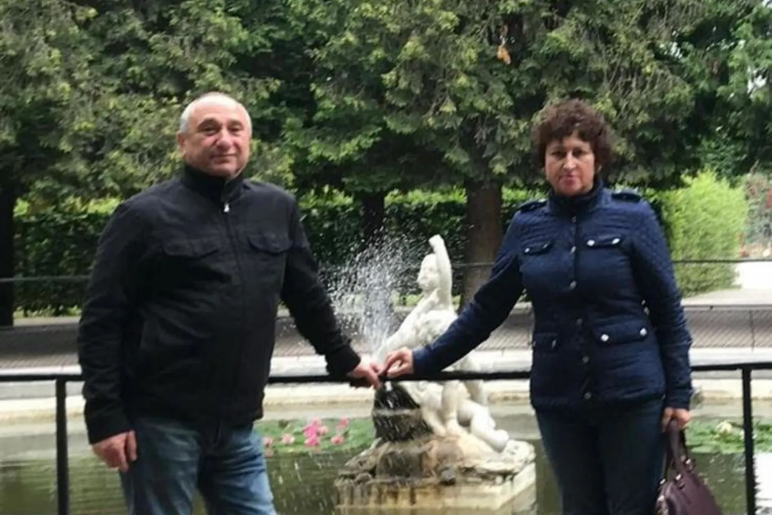 Những tượng đài dũng cảm giữa họng súng tại bãi biển Úc - Ảnh 1.