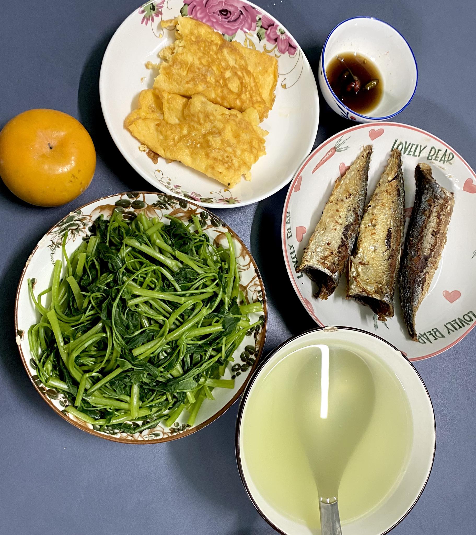 Bức ảnh bữa cơm 48 nghìn ai cũng phải khen- Ảnh 1. Bức ảnh bữa cơm 48 nghìn ai cũng phải khen- Ảnh 1.