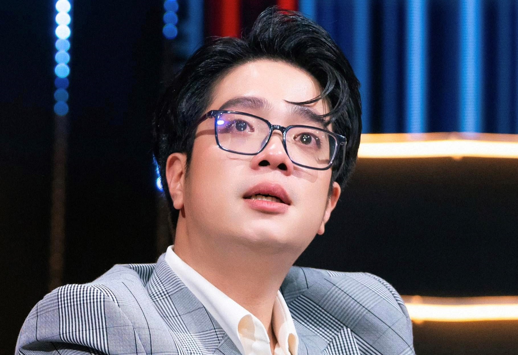 Bùi Anh Tuấn hát như quát vào mặt tình cũ!- Ảnh 5. Bùi Anh Tuấn hát như quát vào mặt tình cũ!- Ảnh 5.