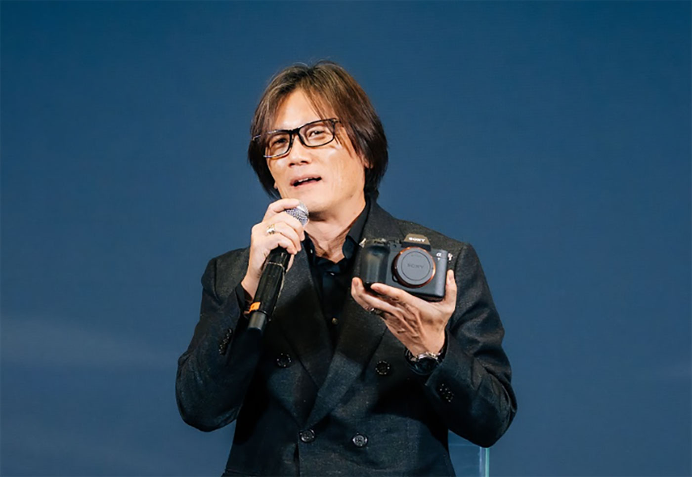 Bứt phá sức mạnh AI và tốc độ 1 Sony ra mắt máy ảnh Alpha 7 V: Bứt phá sức mạnh AI và tốc độ - Ảnh 1.