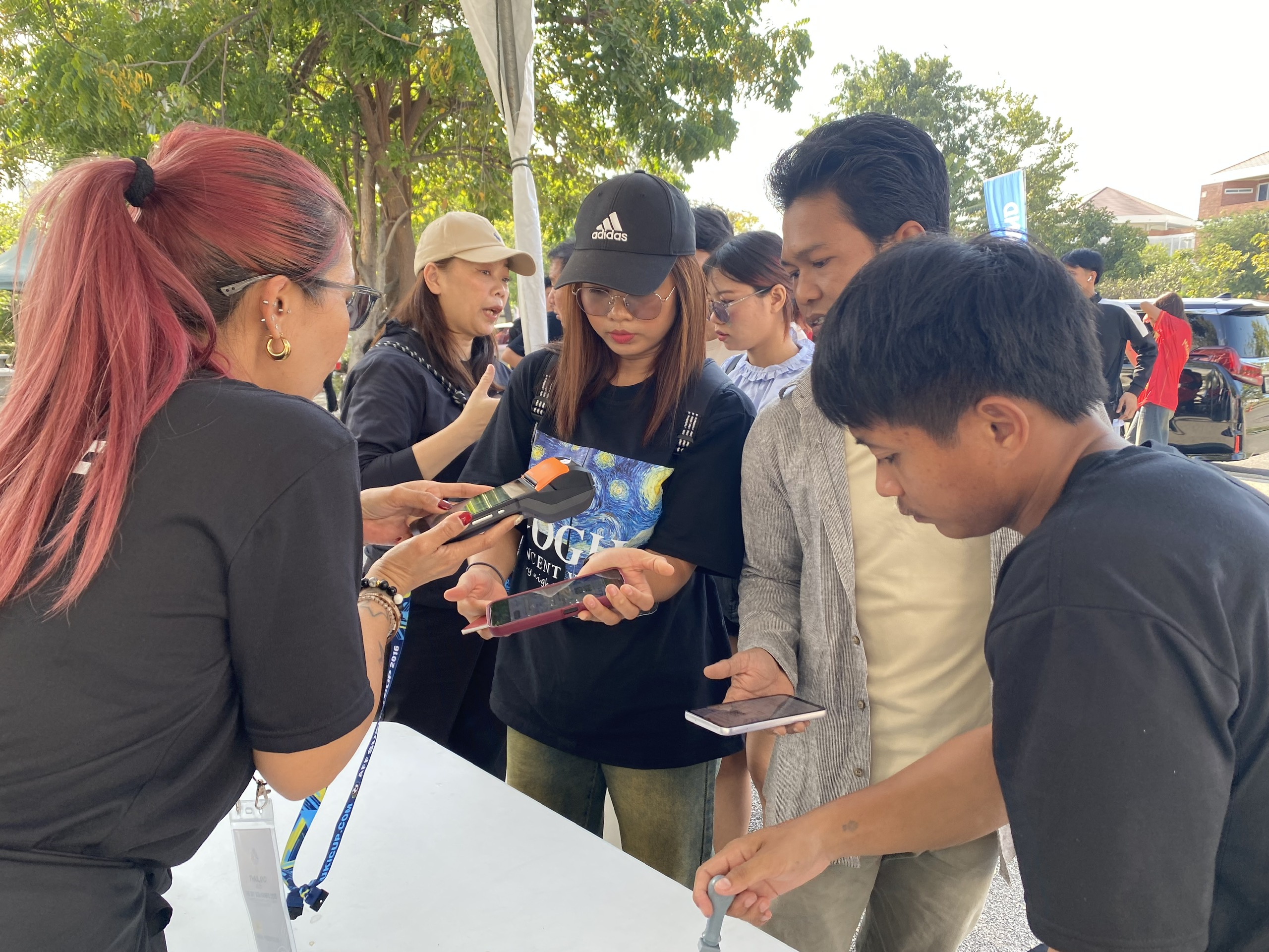 Cực nóng chuyện đặt vé xem SEA Games 33: CĐV Việt Nam cần tuân thủ điều gì, sẽ ‘trắng tay’ nếu…- Ảnh 8. Cực nóng chuyện đặt vé xem SEA Games 33: CĐV Việt Nam cần tuân thủ điều gì, sẽ ‘trắng tay’ nếu…- Ảnh 8.