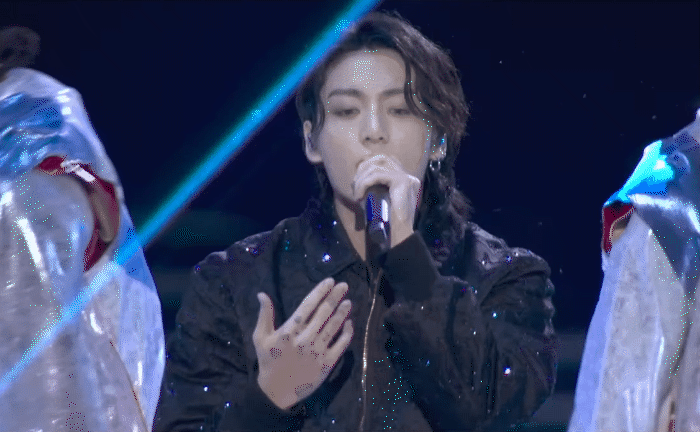 Cả Hàn Quốc phát điên vì cặp đôi này: Đỉnh lưu toàn cầu cưng bạn gái như công chúa, đang nhập ngũ cũng làm điều ngoại lệ cho nàng- Ảnh 5.