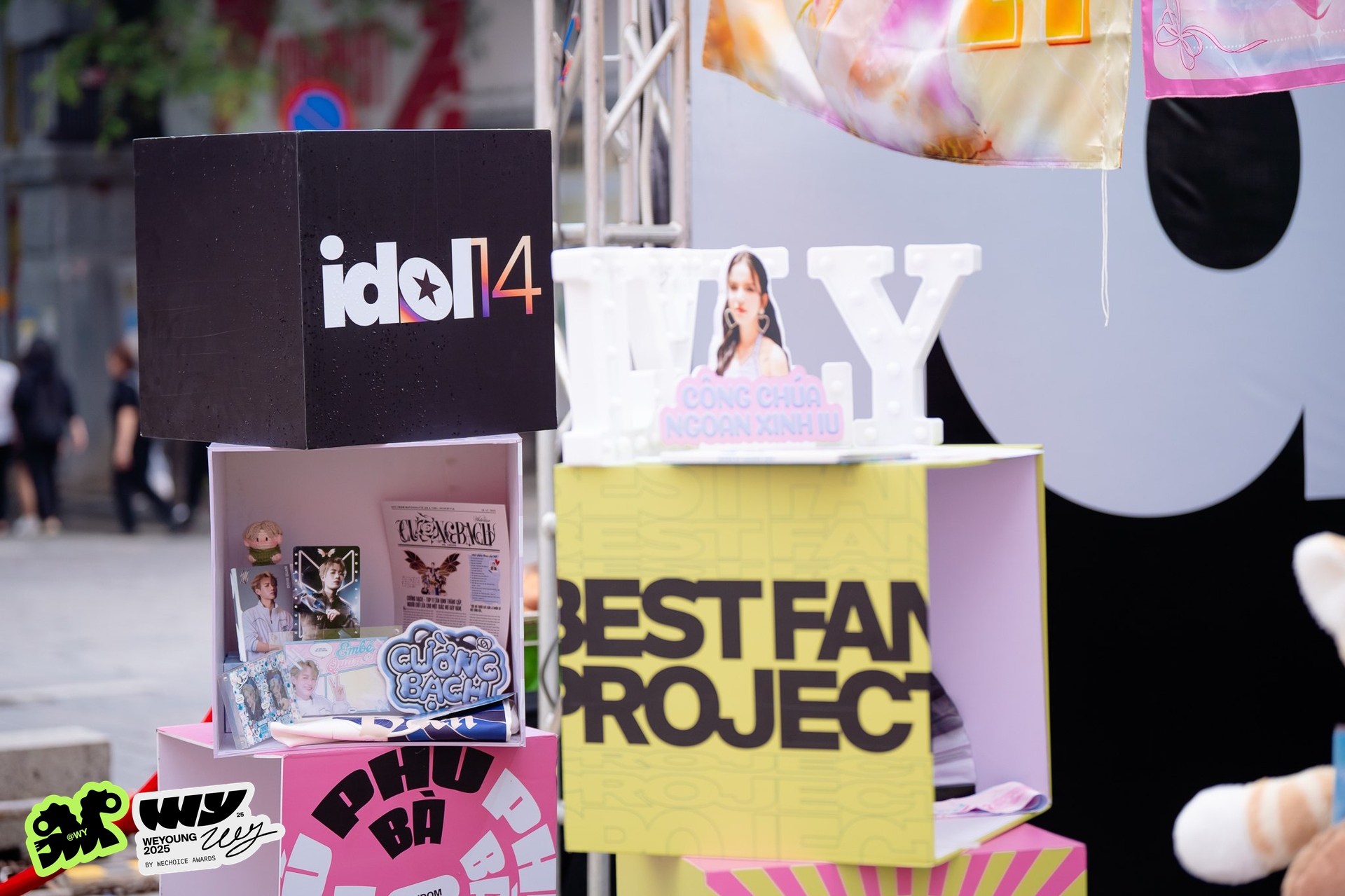 Chỉ còn 1 ngày đến WeYoung 2025: Cả loạt fandom hot nhất tập hợp, văn hoá thần tượng Việt ngày càng đẹp rực rỡ!- Ảnh 1.