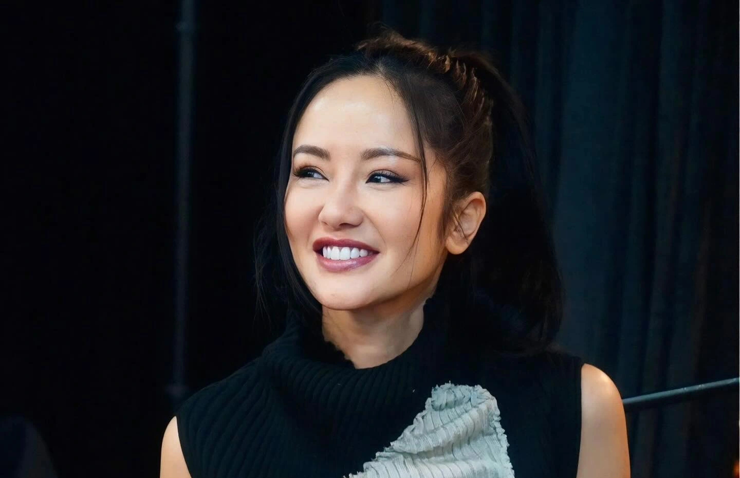 Ca sĩ Hồng Nhung, Quang Linh được trao giải Thành tựu- Ảnh 2.