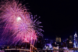 Các điểm ngắm pháo hoa dịp Tết Dương lịch tại TP HCM