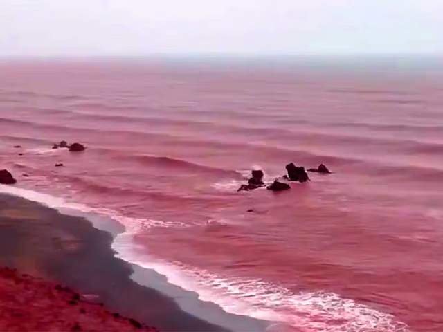 Các hiện tượng tự nhiên kỳ lạ liên tiếp xuất hiện ở nhiều quốc gia- Ảnh 2.