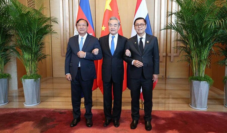 Campuchia bác bỏ cáo buộc “xâm nhập không phận” của Thái Lan - Ảnh 1. Campuchia bác bỏ cáo buộc “xâm nhập không phận” của Thái Lan - Ảnh 1.