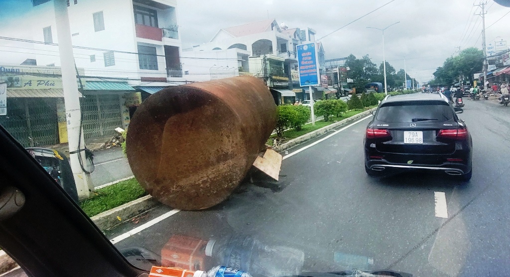 Cảnh báo khả năng lại có lũ ở Khánh Hòa, sẵn sàng sơ tán dân khỏi nơi nguy hiểm 1 Khánh Hòa - Ảnh 1.